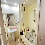 Pari Bed & Breakfast
